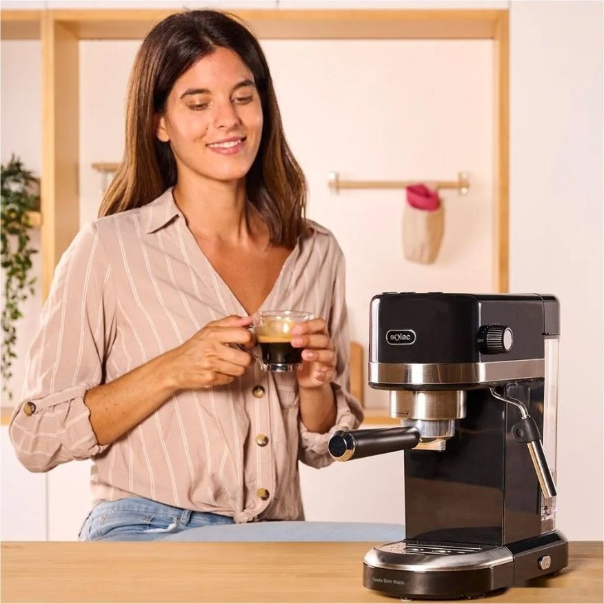 Рожковая помповая кофеварка Solac Taste Slim Black