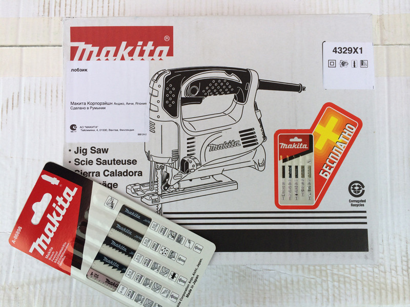 Лобзик Makita 4329X1