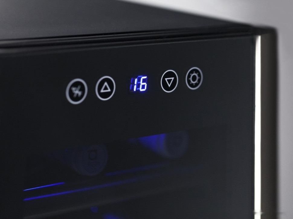 Винный шкаф Caso WineCase Red 12