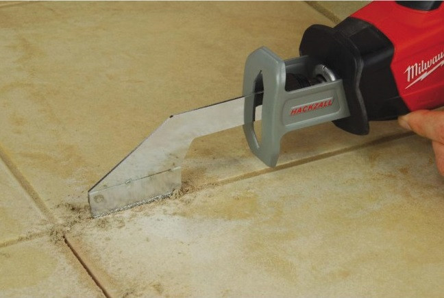 Сабельная пила Milwaukee C12 HZ