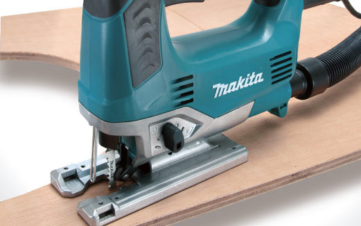 Лобзик Makita JV0600K