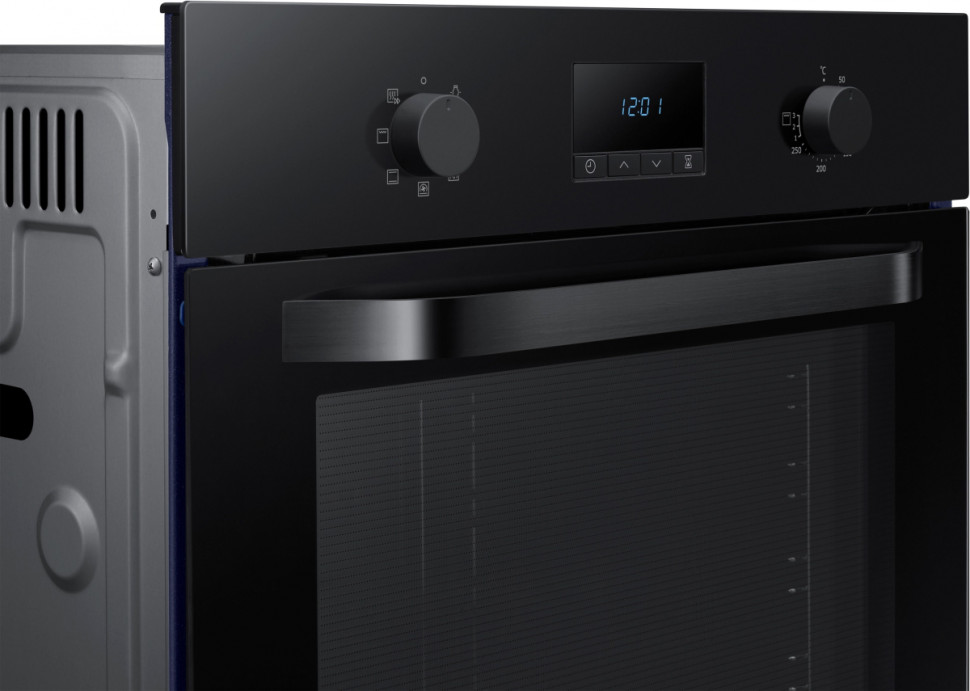 Духовой шкаф Samsung NV68R1310BB