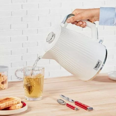 Электрический чайник Tefal KO250130