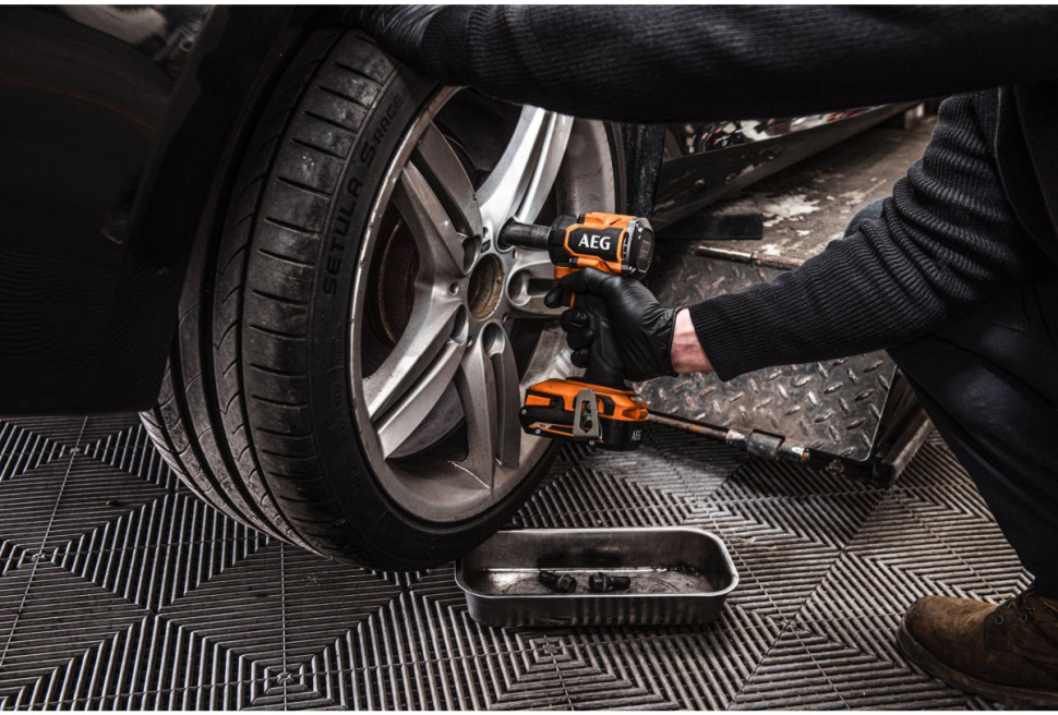 Гайковерт AEG Powertools BSS 18S12BL2-0 4935480060 (без АКБ)