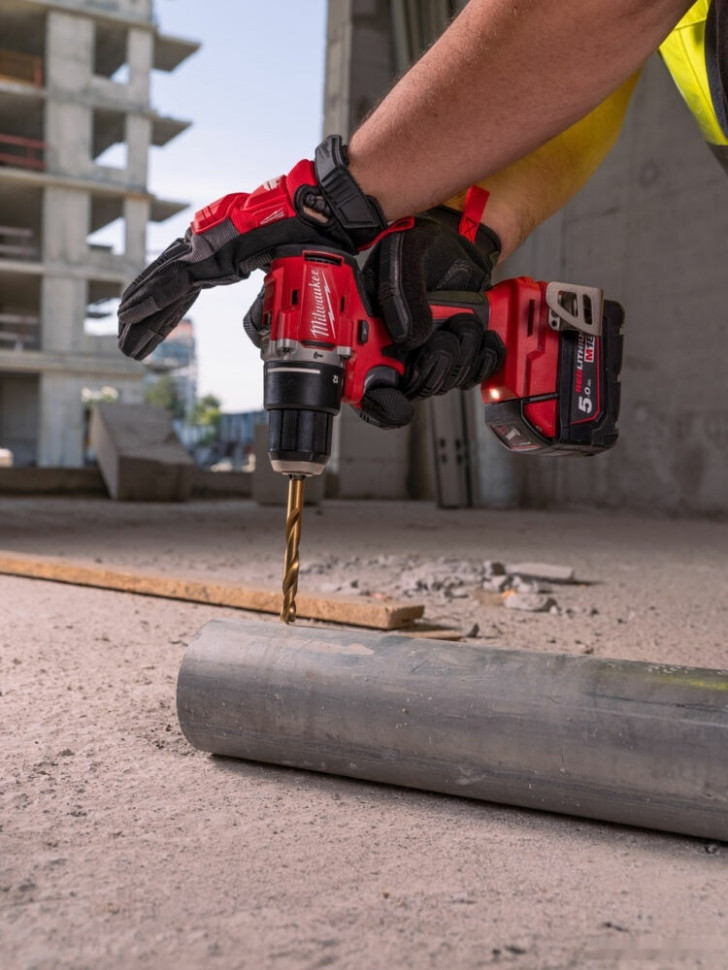 Ударная дрель-шуруповерт Milwaukee M18 M18BLPDRC-422C 4933492825 (с 2-мя АКБ 2 Ач + 4 Ач, кейс)