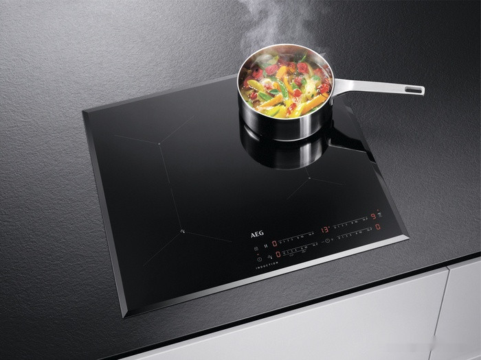 Варочная панель AEG IAE64431FB