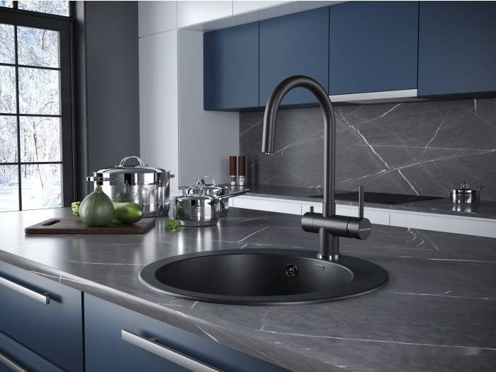 Смеситель Paulmark Heller He213218-418 (черный металлик)