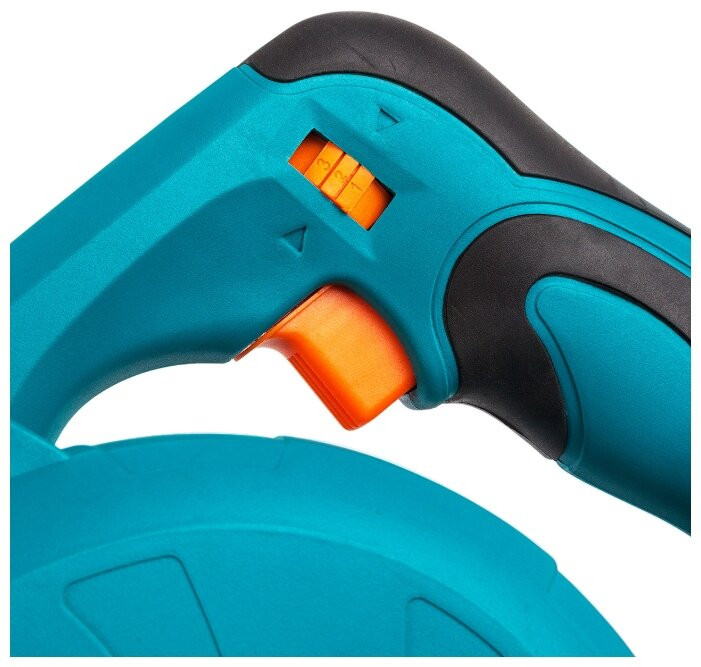 Аккумуляторная воздуходувка BORT BSS-18-Li