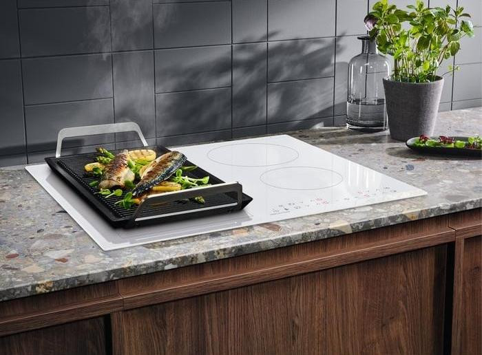 Варочная панель Electrolux LIV63431BW