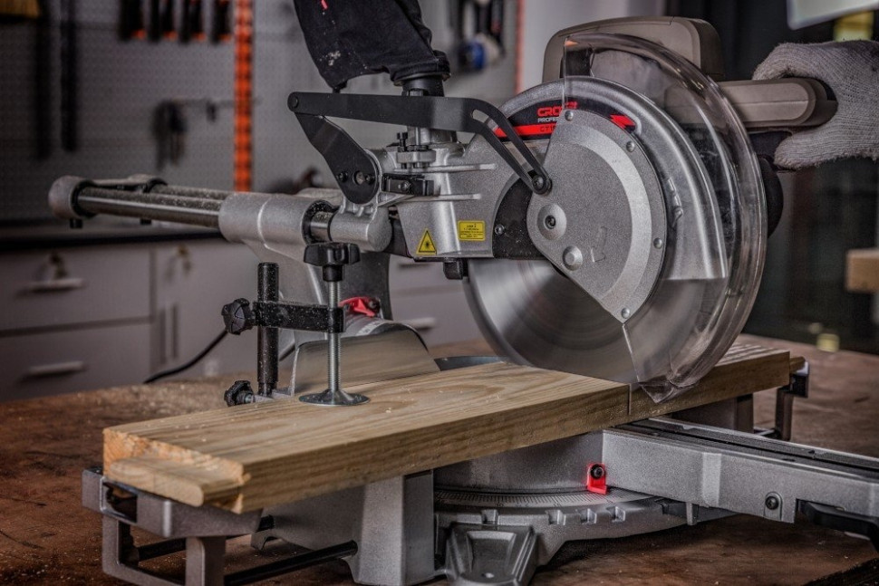 Дисковая (циркулярная) пила Crown CT15233P