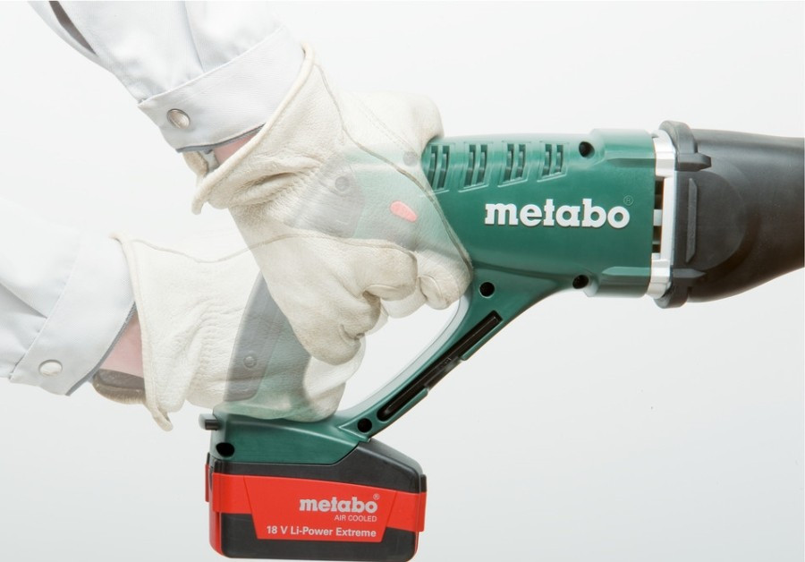 Сабельная пила Metabo ASE 18 LTX
