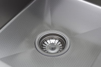 Кухонная мойка Blantek LS-5848H Honeycomb