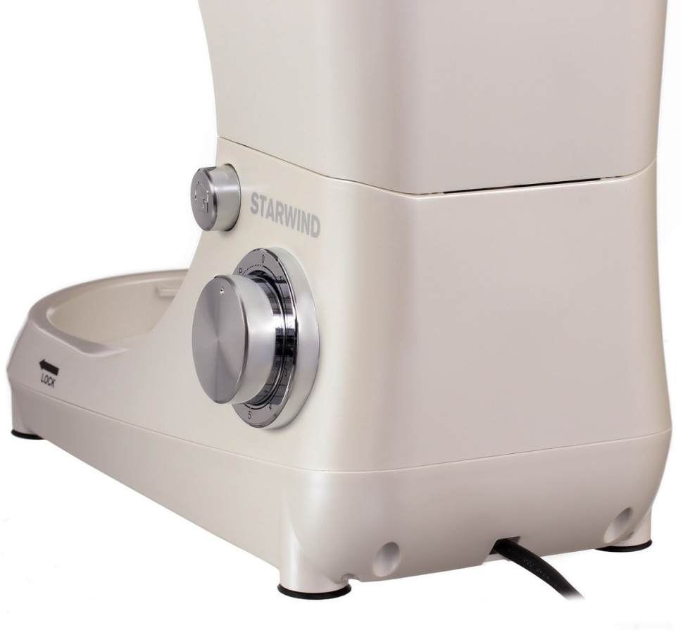 Кухонный комбайн StarWind SPM5188