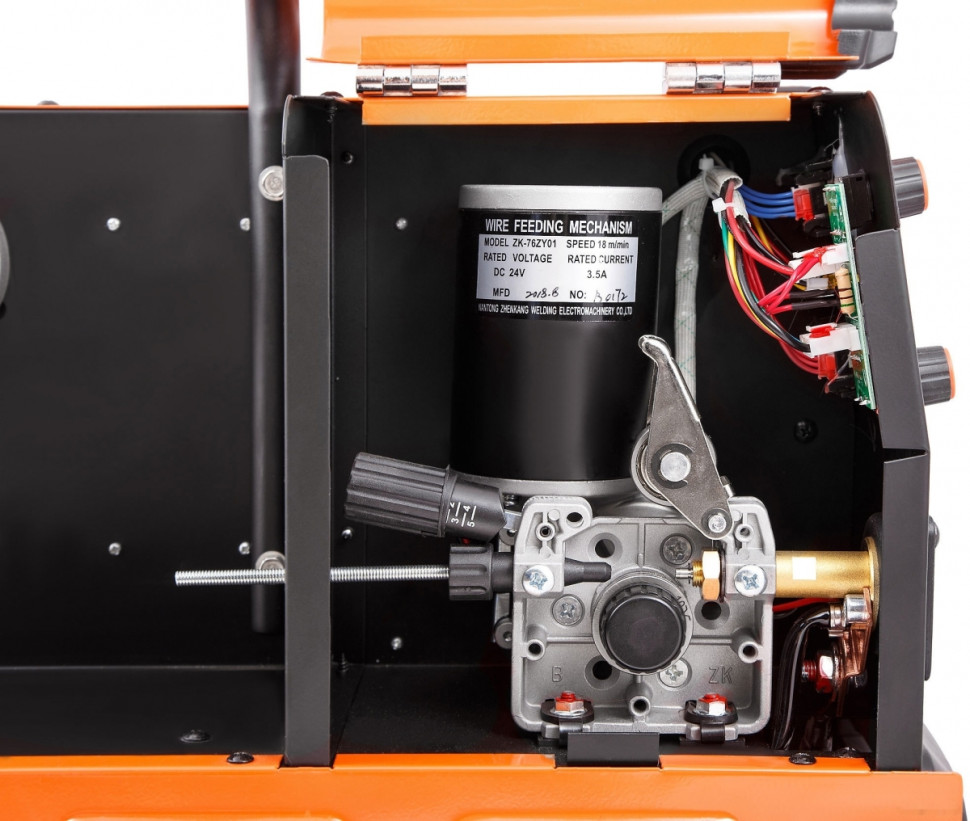 Сварочный инвертор Eland MIG-270 Pro