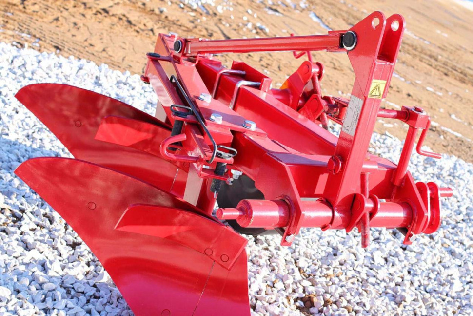 Плуг Wirax U018/3 с углоснимом (усиленный)