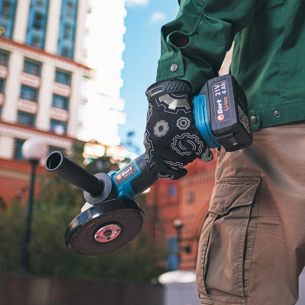 Угловая шлифмашина BORT BWS-21LI (с 2-мя АКБ, кейс)