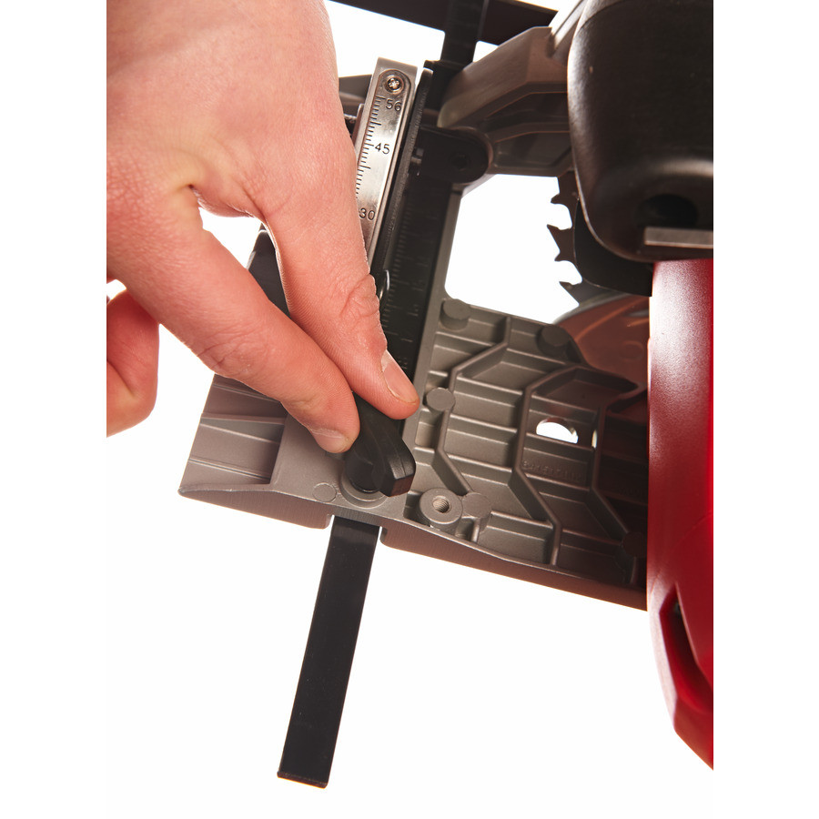 Дисковая пила Milwaukee CS 60