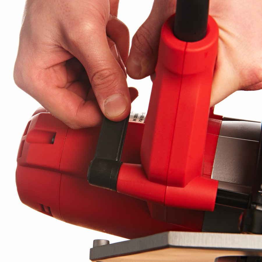 Дисковая пила Milwaukee CS 60