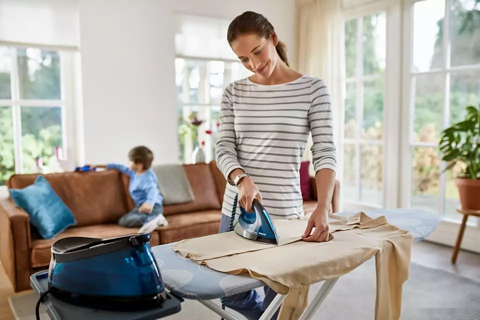 Утюг Philips PerfectCare Compact GC7846/80