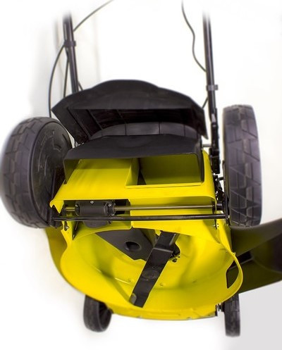 Бензиновая газонокосилка Champion LM5347EBS