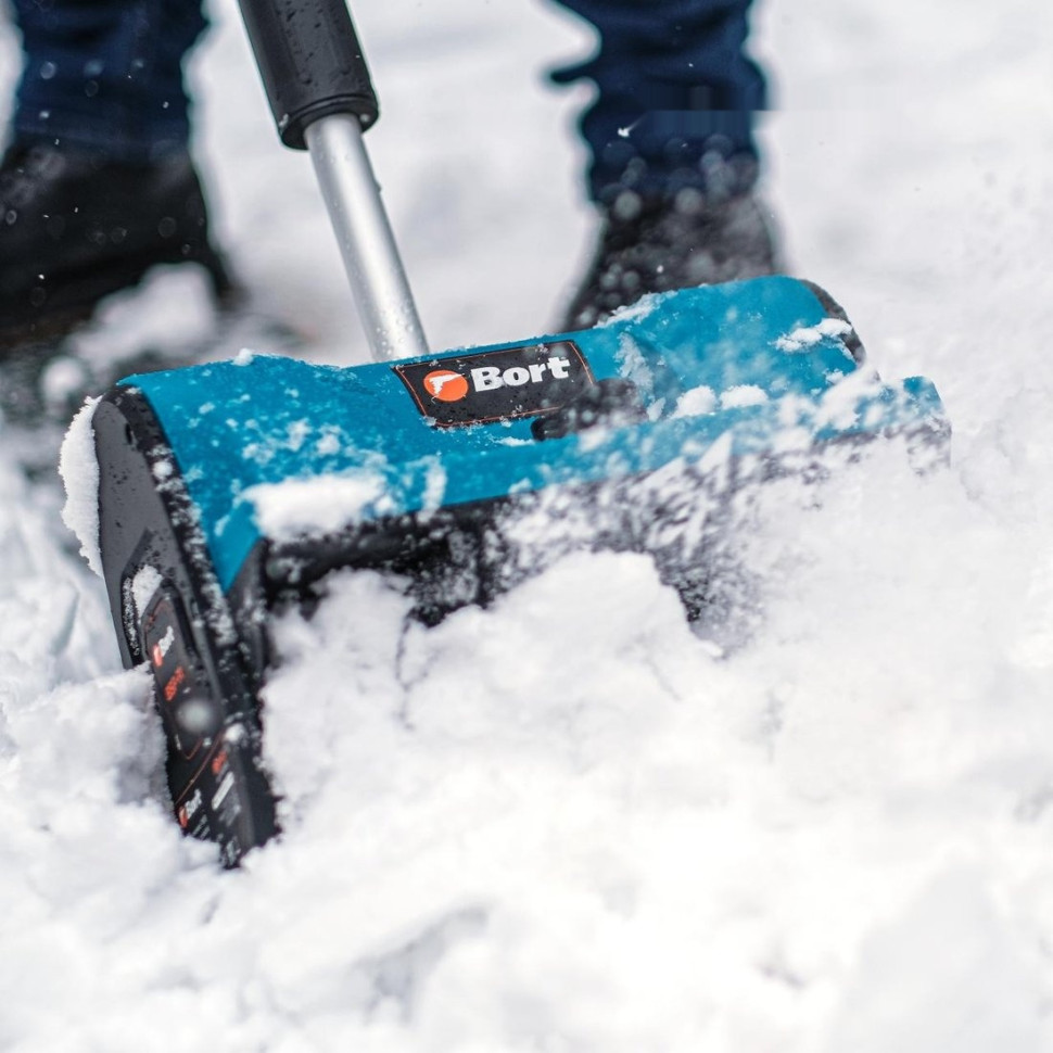 Снегоуборщик BORT BSF-30 (без АКБ)