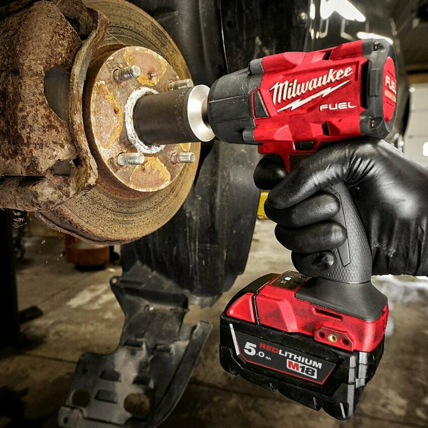 Гайковерт Milwaukee M18 FMTIW2P12-0X 4933478453 (с 2-мя АКБ, кейс)