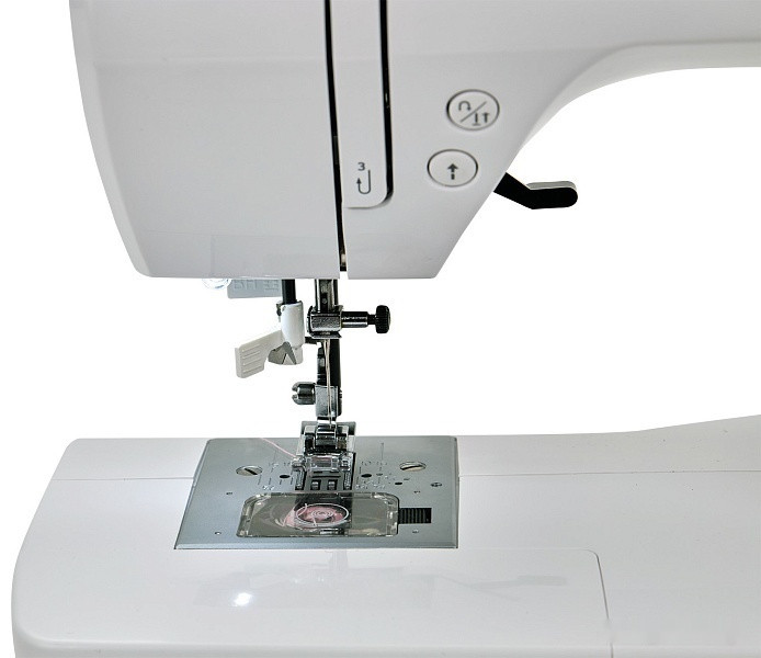 Компьютерная швейная машина Leader VS 570E