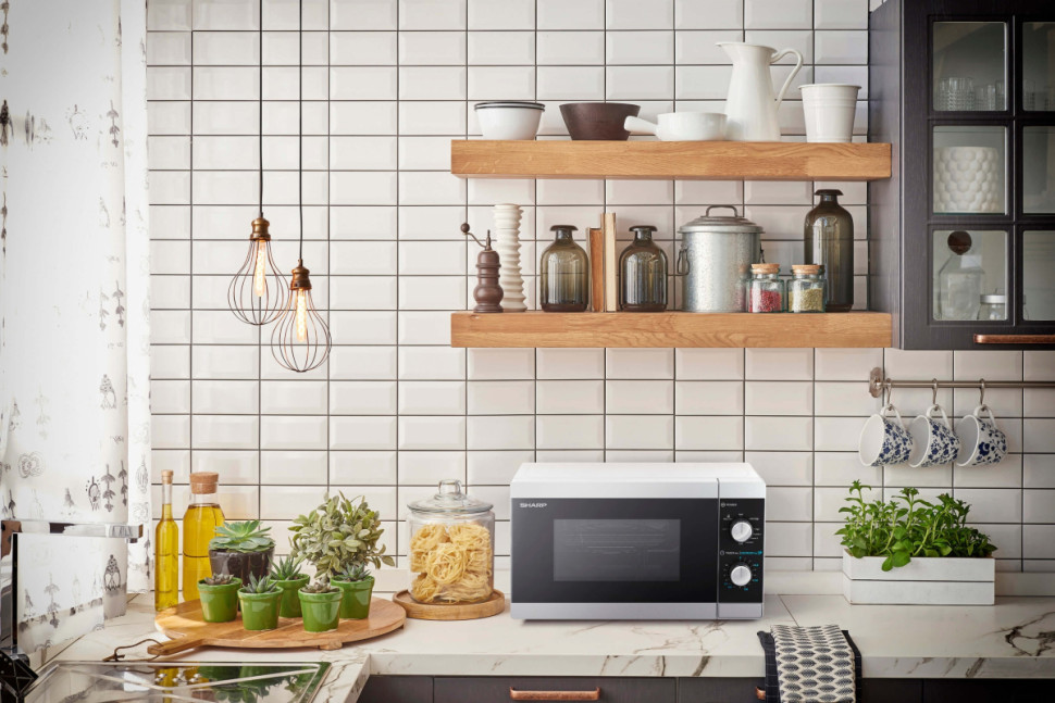 Микроволновая печь Sharp YC-MG01E-S