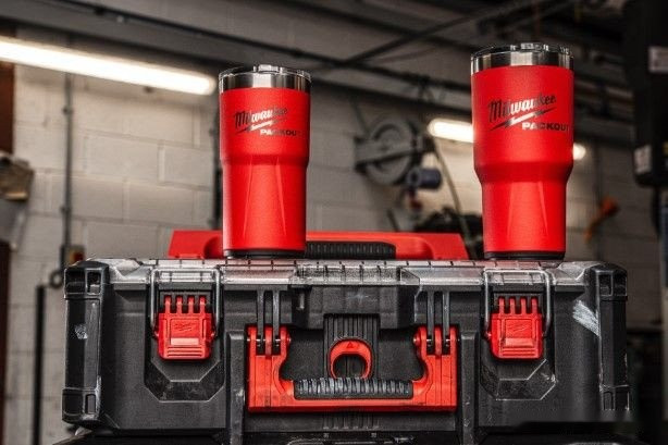 Термокружка Milwaukee Packout 0.887л (красный)