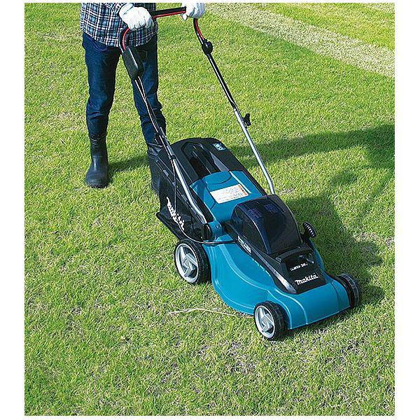 Аккумуляторная газонокосилка Makita DLM380Z