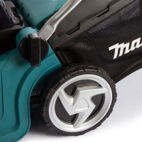 Аккумуляторная газонокосилка Makita DLM380Z