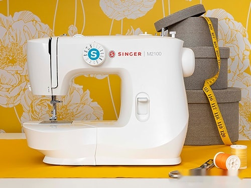 Электромеханическая швейная машина Singer M2105