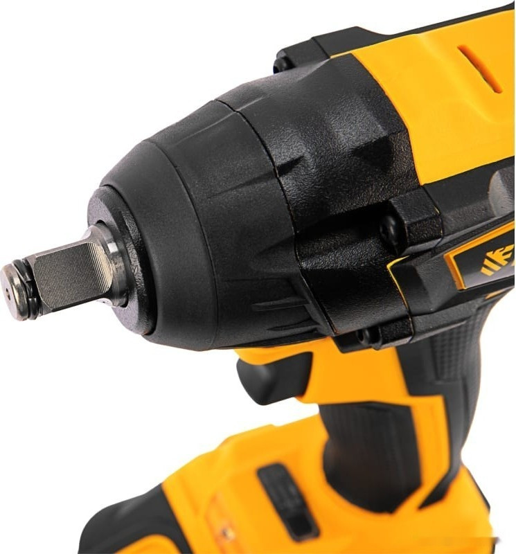 Гайковерт Denzel CIW-IB-300 26501 (с 1-им АКБ, кейс, набор оснастки)