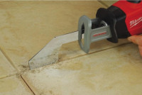 Сабельная пила Milwaukee C12 HZ-202C