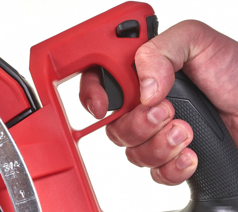 Дисковая (циркулярная) пила Milwaukee Fuel M18 FCSRH66-0 (без АКБ)