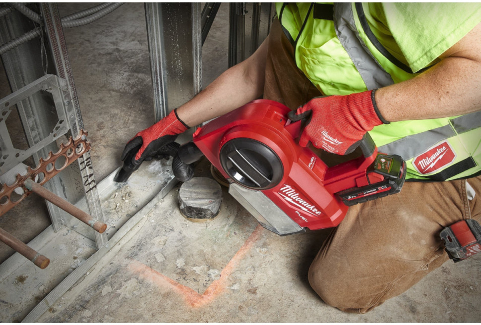 Пылесос Milwaukee M18 FCVL-0 Fuel (без АКБ и ЗУ)