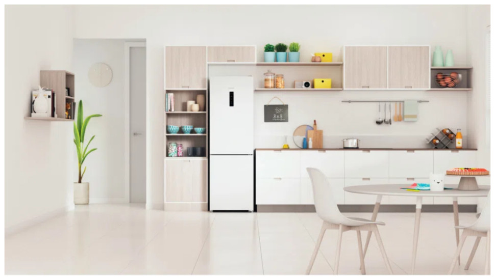 Холодильник Indesit ITR 5180 W Холодильник Indesit ITR 5180 W