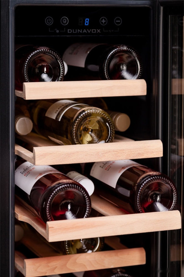Винный шкаф Dunavox DAUF-19.58B