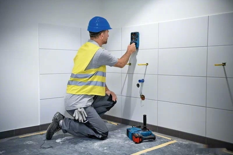 Детектор скрытой проводки Bosch D-tect 200 C Professional 0601081601 (с АКБ, кейс)