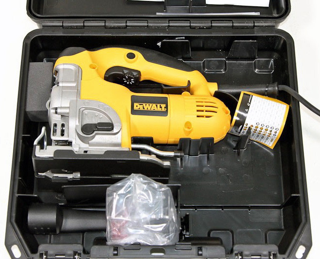 Лобзик DeWALT DW331K