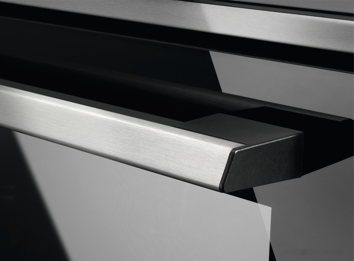 Духовой шкаф Electrolux EOC5E70X