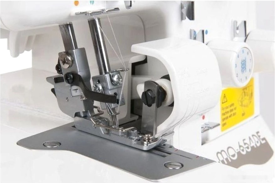 Оверлок Juki MO-654DEN