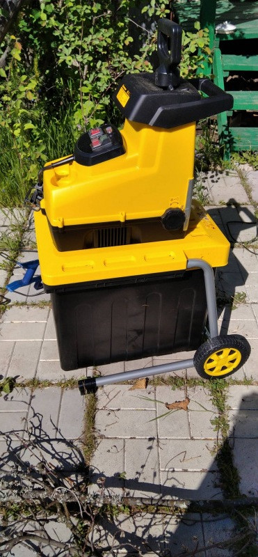 Электрический измельчитель Champion SH280