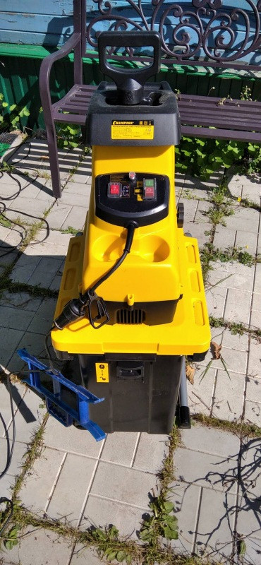 Электрический измельчитель Champion SH280