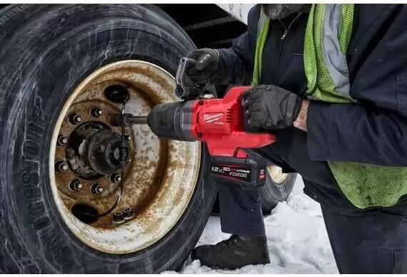 Гайковерт Milwaukee M18 ONEFHIWF1D-121C 4933499251 (с 1-им АКБ, кейс)