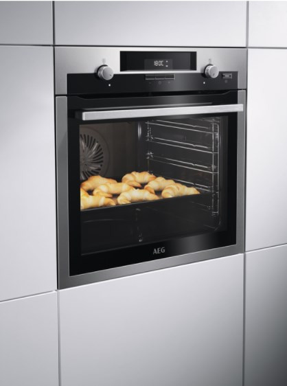 Духовой шкаф AEG BEM455120M