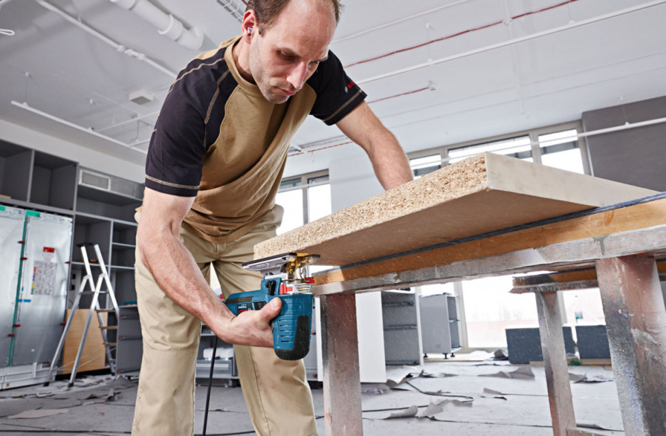 Лобзик Bosch GST 160 CE