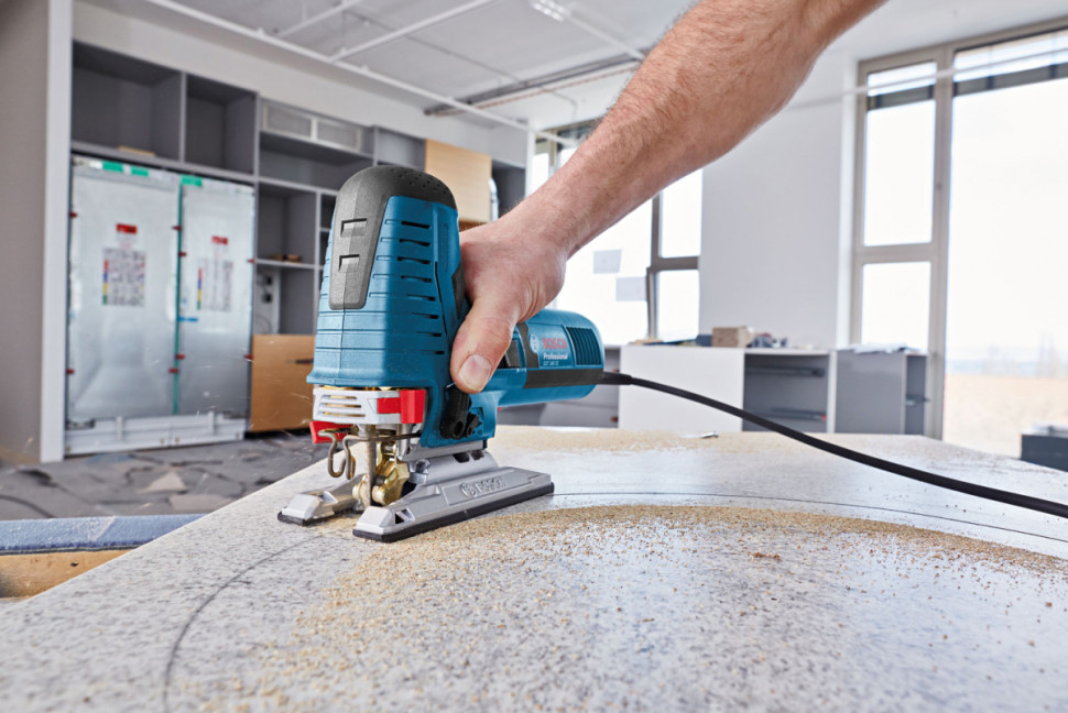 Лобзик Bosch GST 160 CE