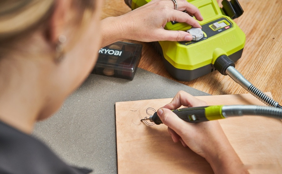 Шлифовальная машина Ryobi R18RT-0 (без АКБ)