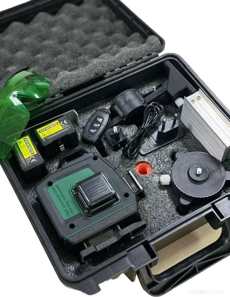 Лазерный нивелир Favourite LL 16